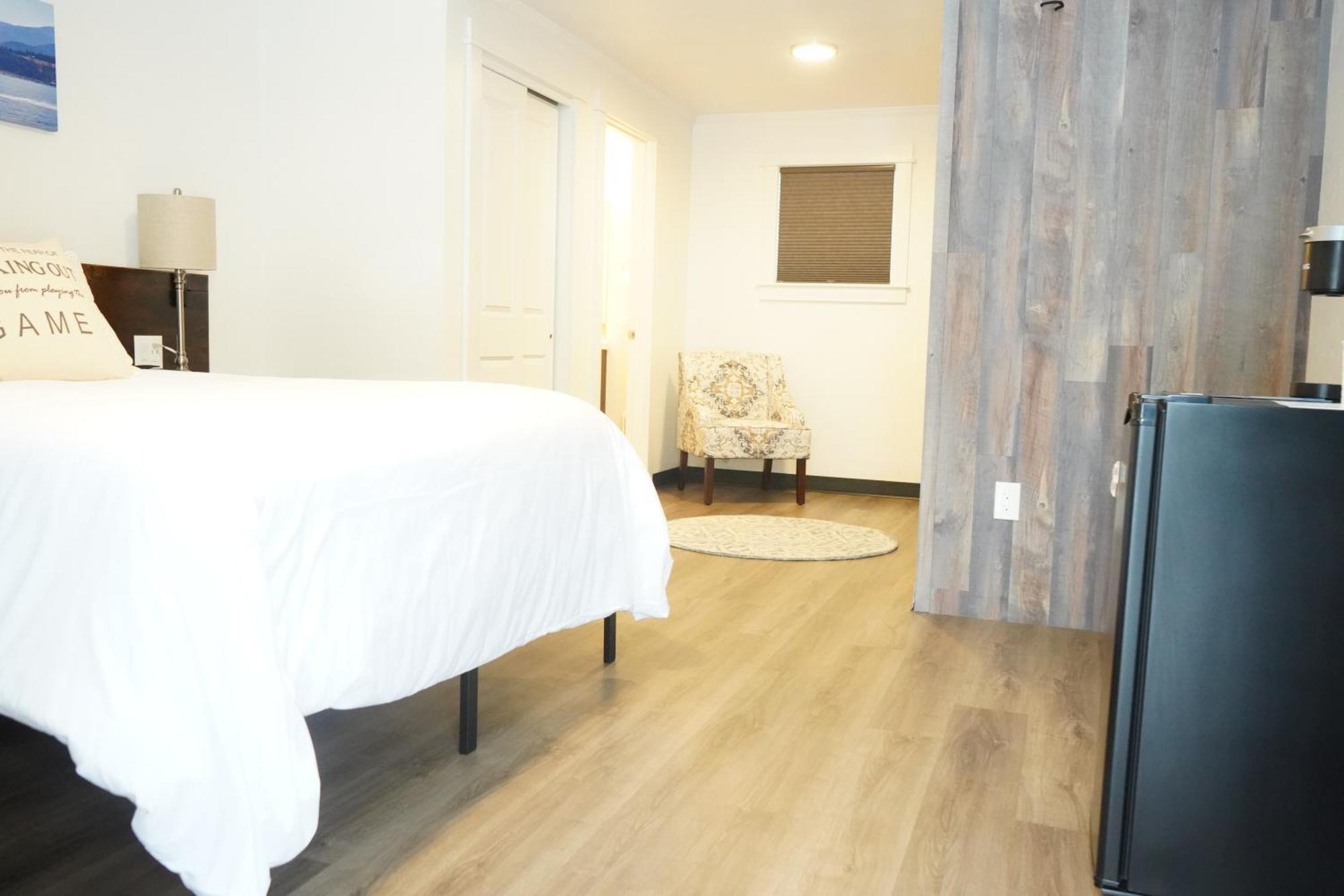 North Idaho Inn Coeur d'Alene Room photo
